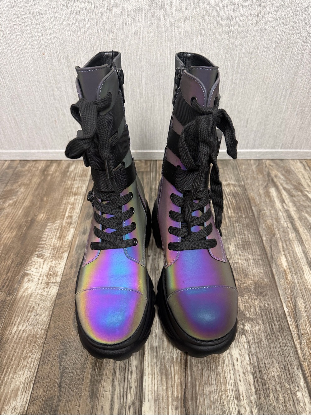 NWOB Iridescent Purple Platform Combat Boots - Women's Size 7 - Picture 7 of 16